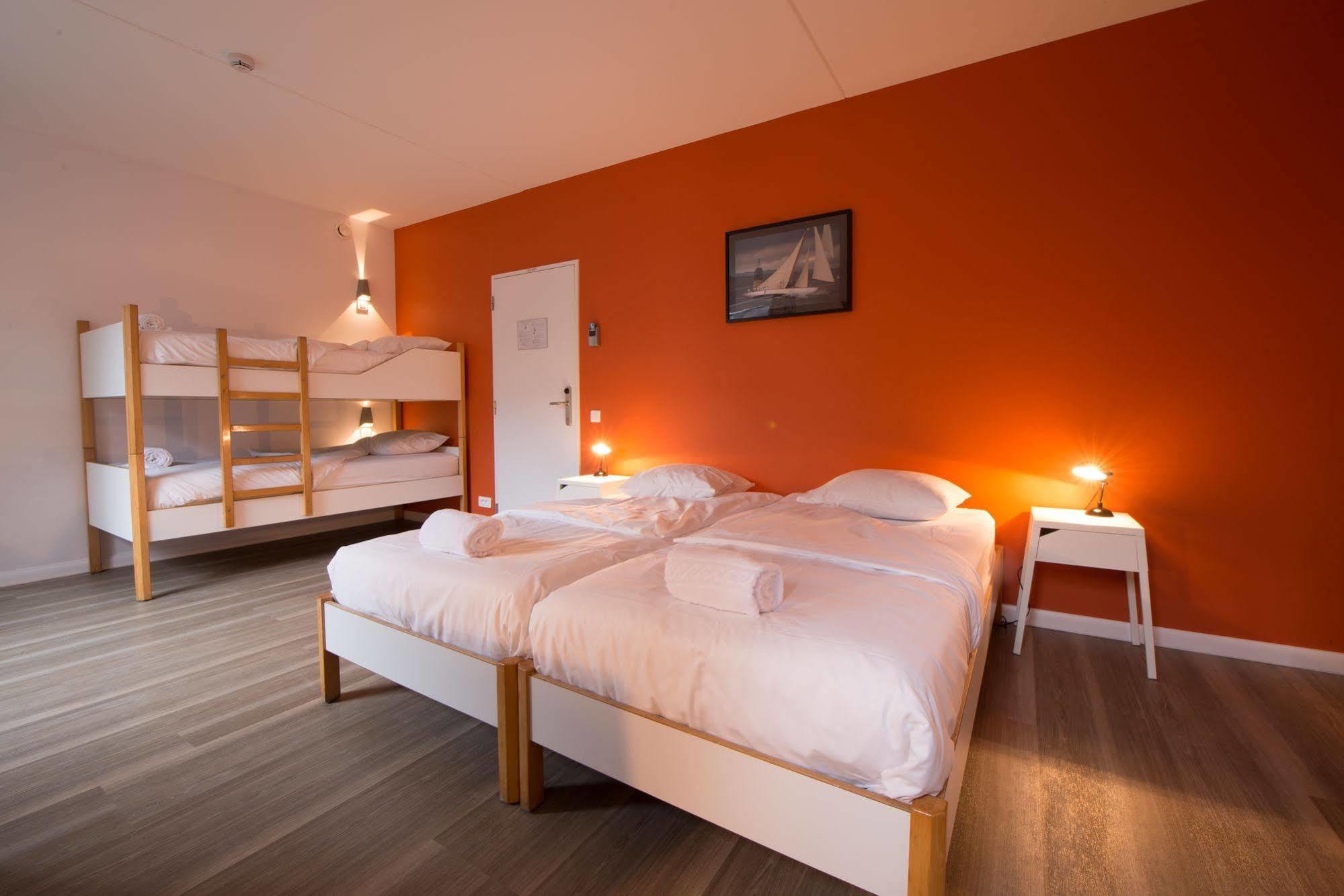 Auberge Des 3 Fontaines Auderghem ภายนอก รูปภาพ